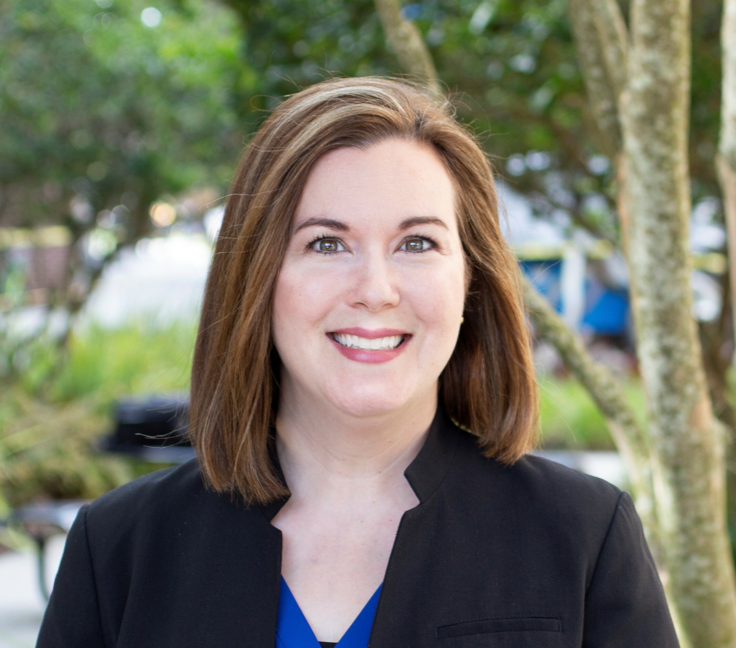 Claire Knox profile headshot