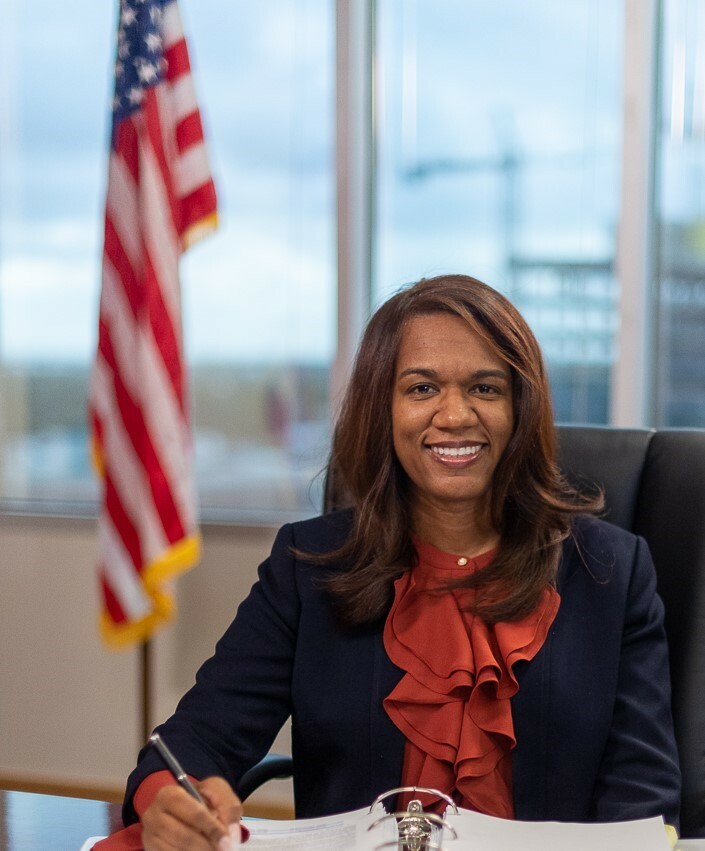 Courtney Phillips profile headshot