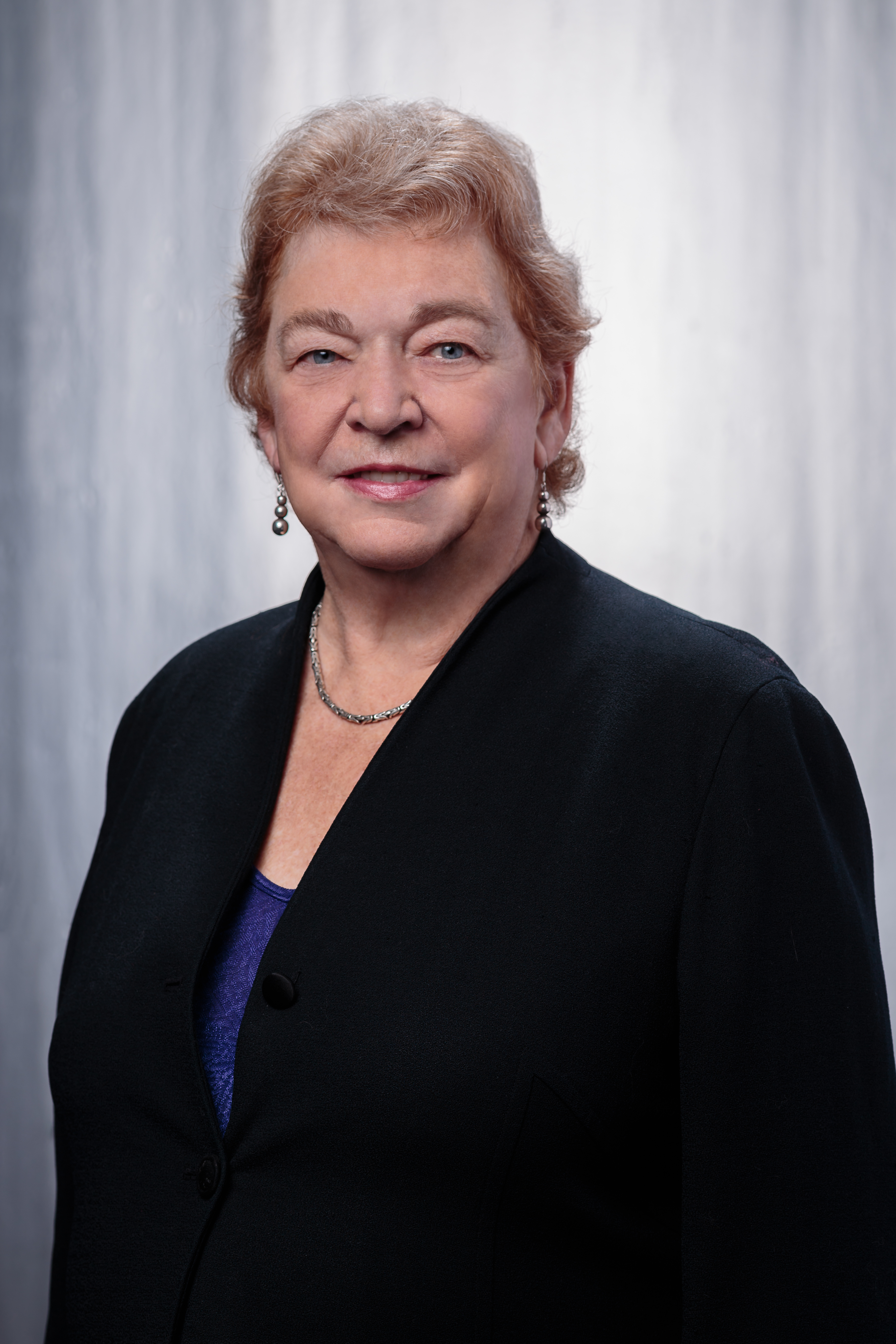 Anne Aylward profile headshot