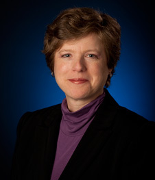 Elizabeth Robinson profile headshot