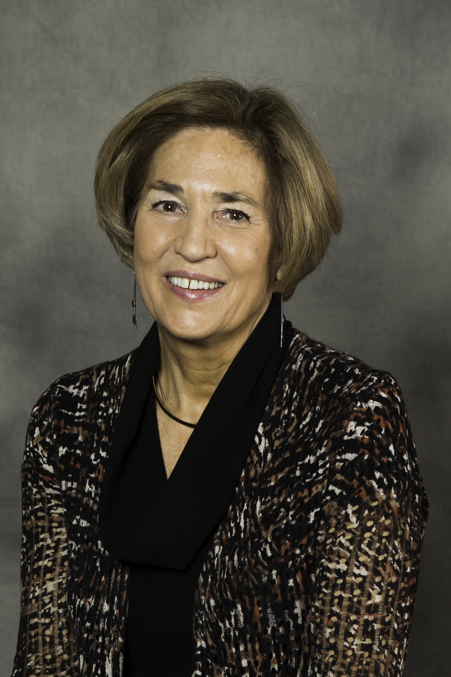 Dorothy Robyn profile headshot