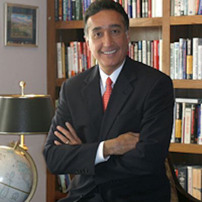 Henry Cisneros headshot