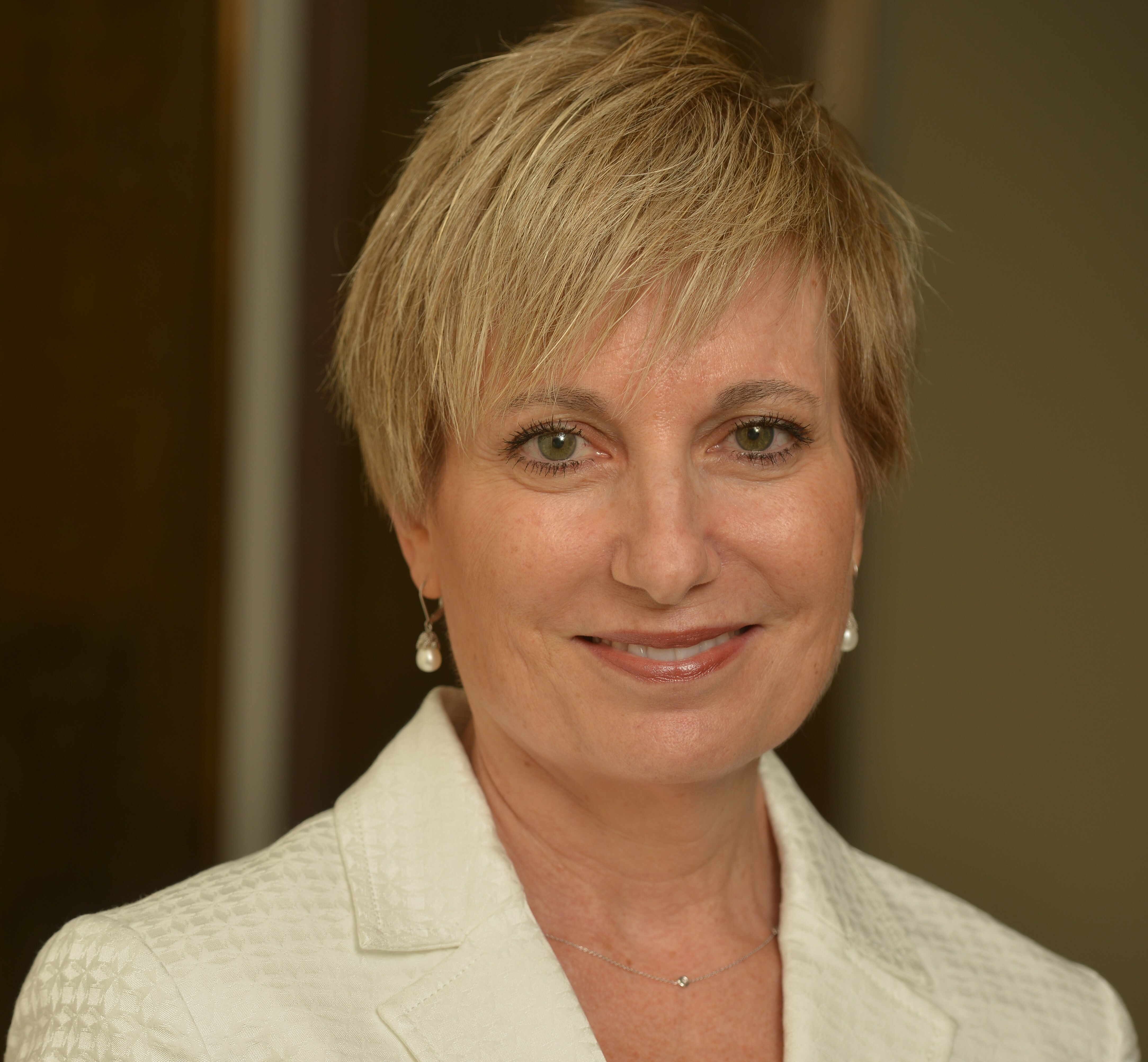 Katherine Willoughby headshot