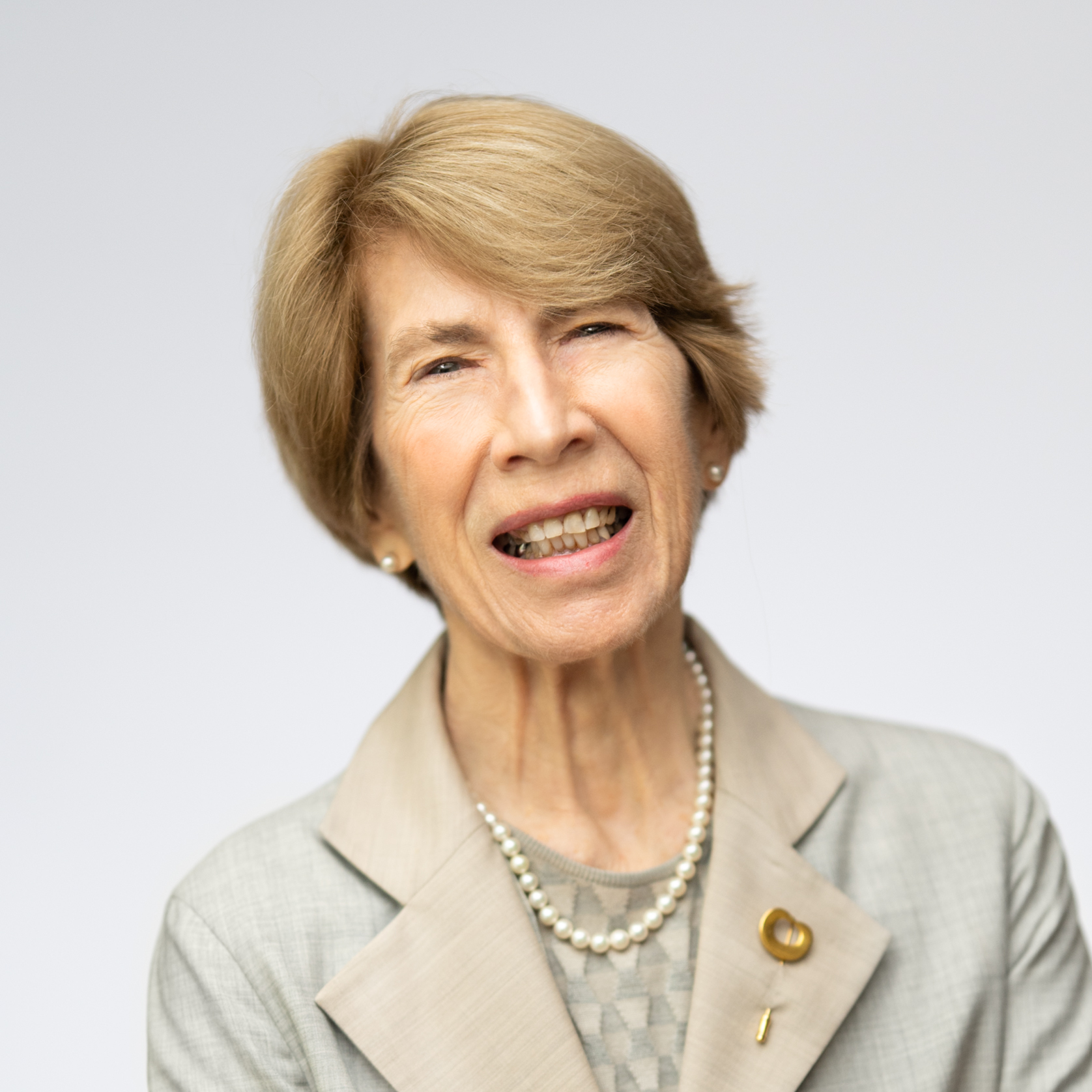 Louise Comfort profile headshot