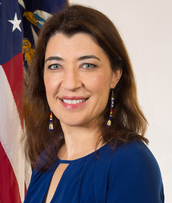 Naomi Barry-Perez profile headshot