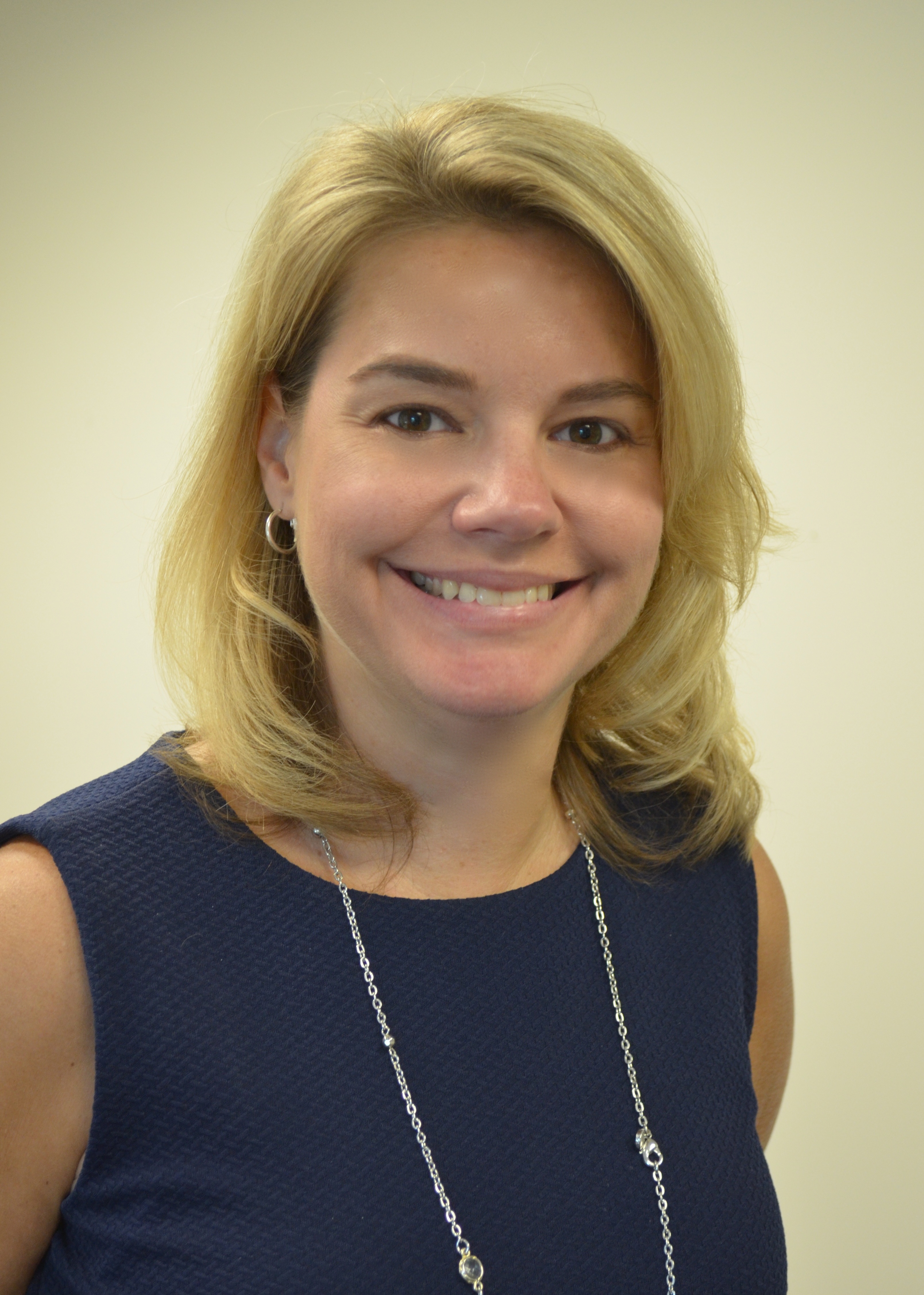 Suzanne Leland profile headshot