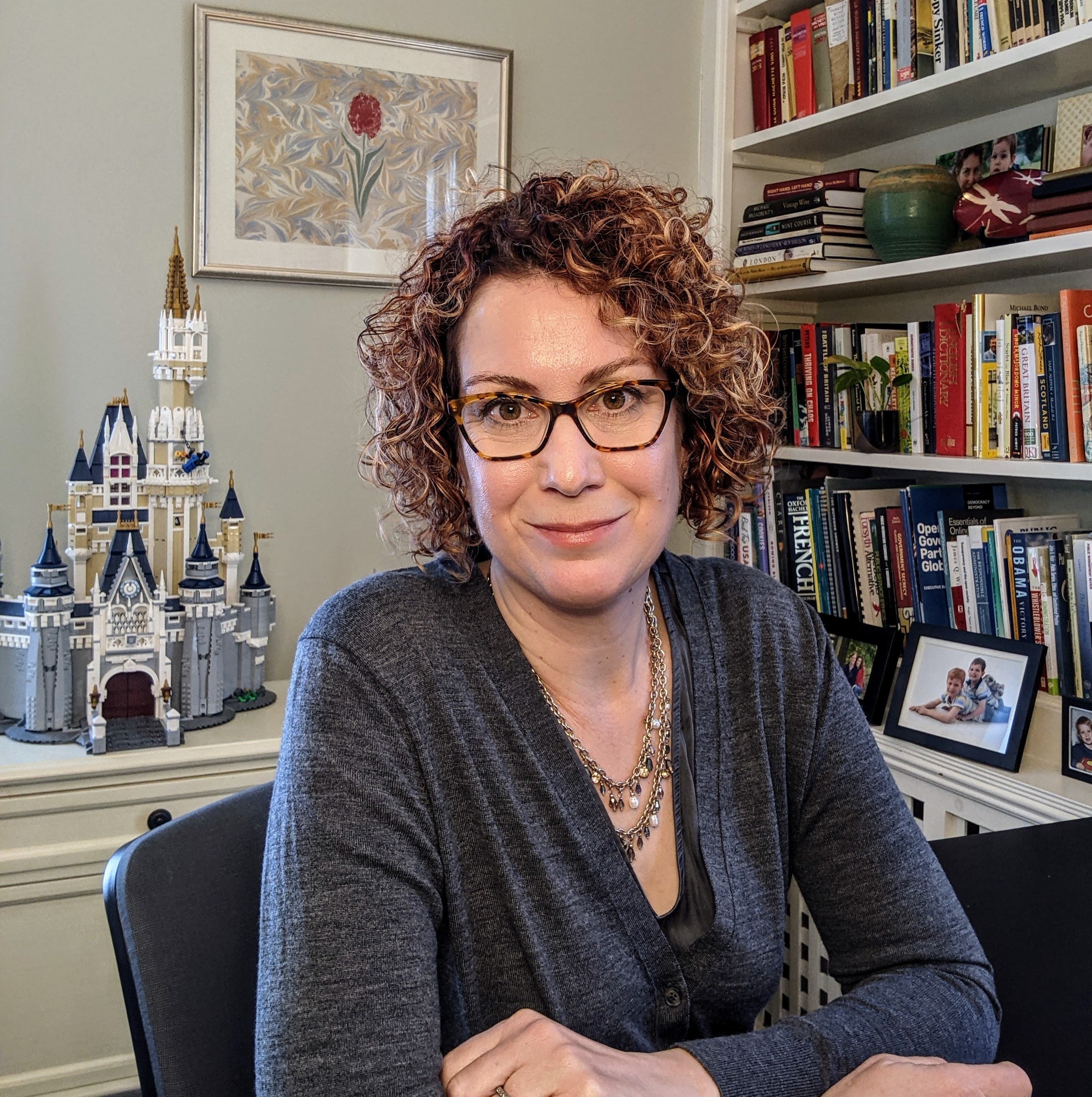 Suzanne Piotrowski profile headshot